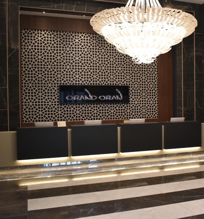 Az Hotels Grand Oran Es Senia Exterior photo