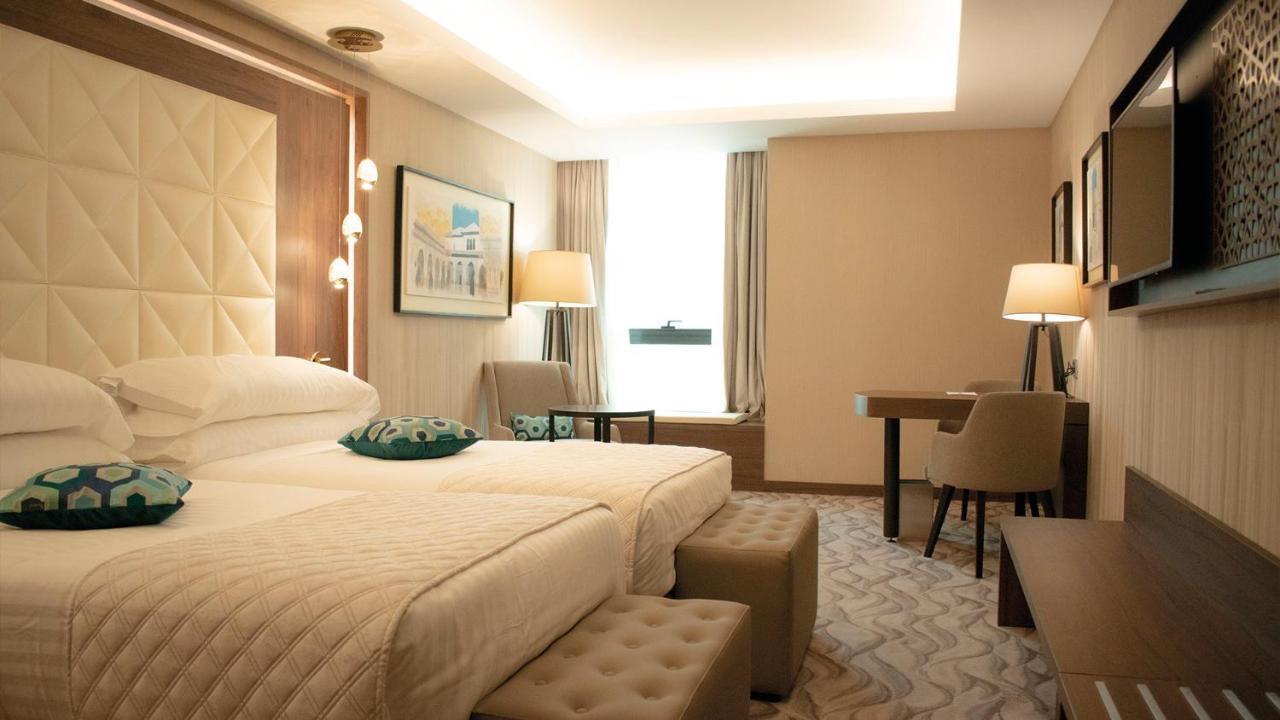 Az Hotels Grand Oran Es Senia Exterior photo