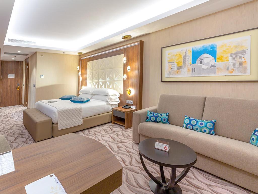 Az Hotels Grand Oran Es Senia Exterior photo